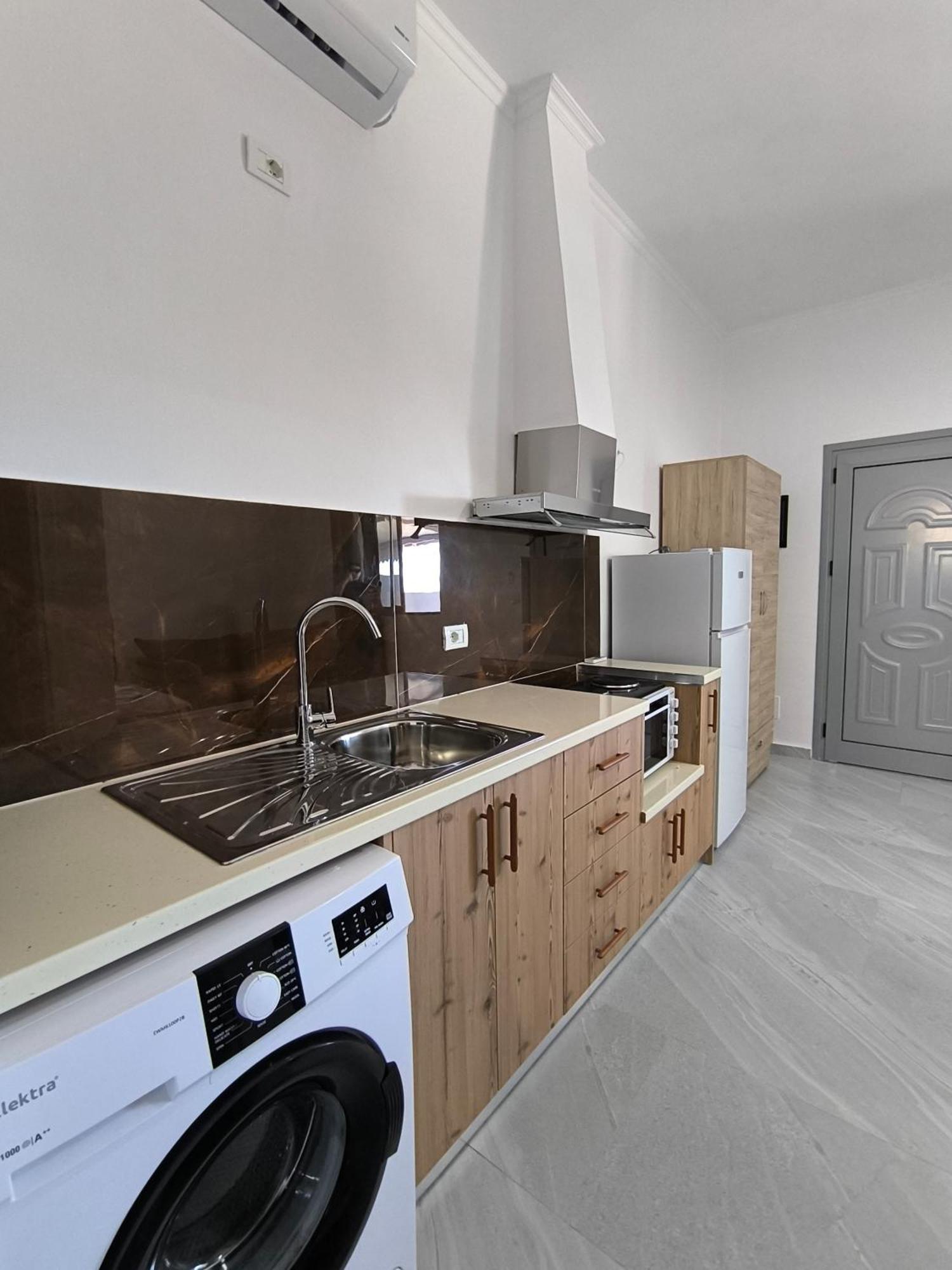 Kaful Apartments Кепаро Екстериор снимка