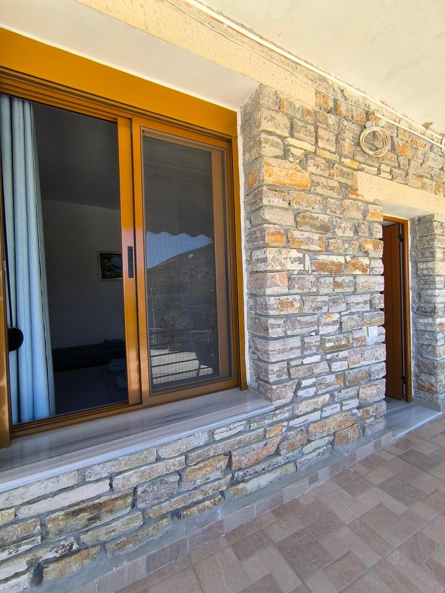 Kaful Apartments Кепаро Екстериор снимка